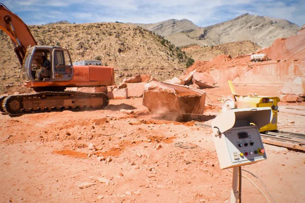 Sierra Smoke Meta Quartzite block being extracted from the quarry in southern Nevada.