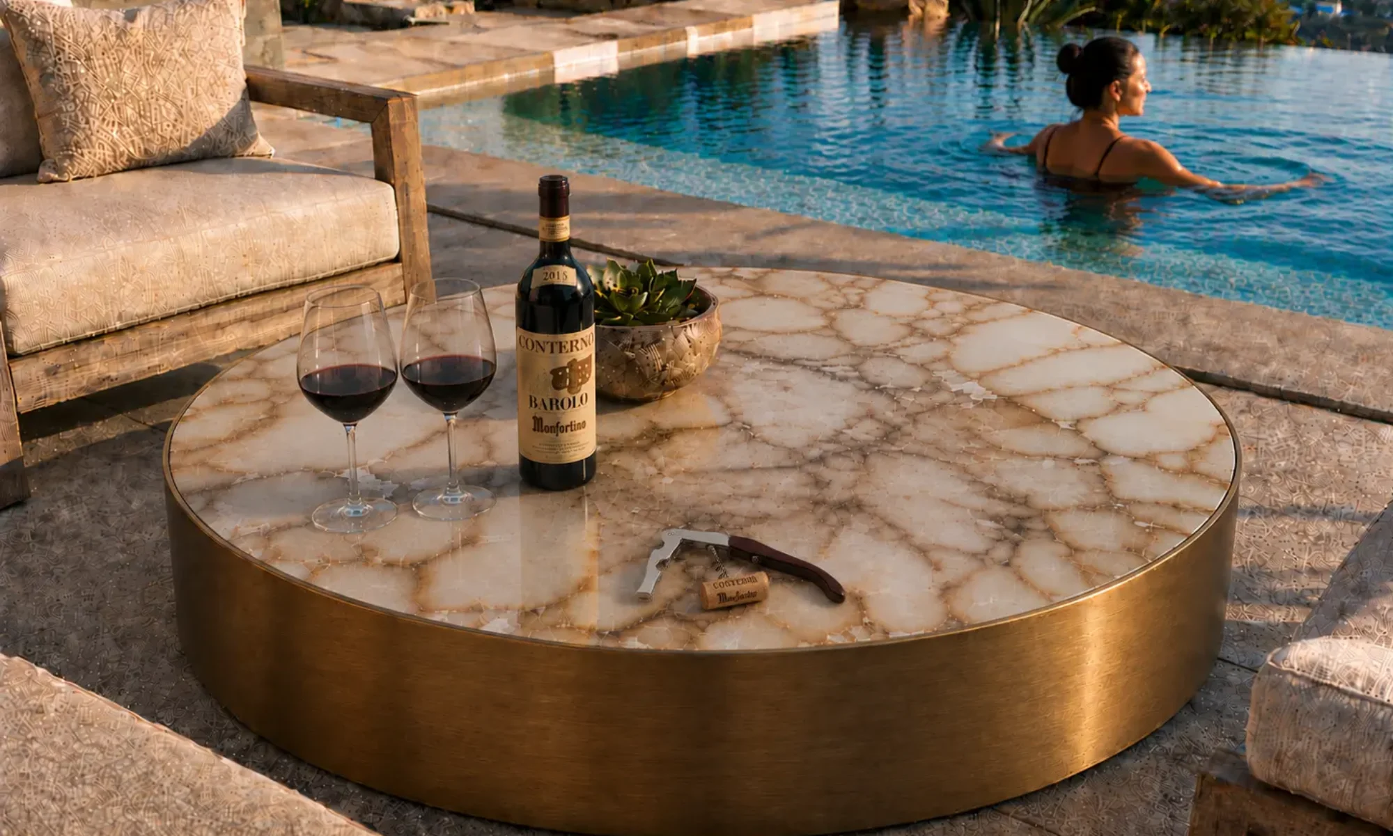 Alabaster Outdooe Table